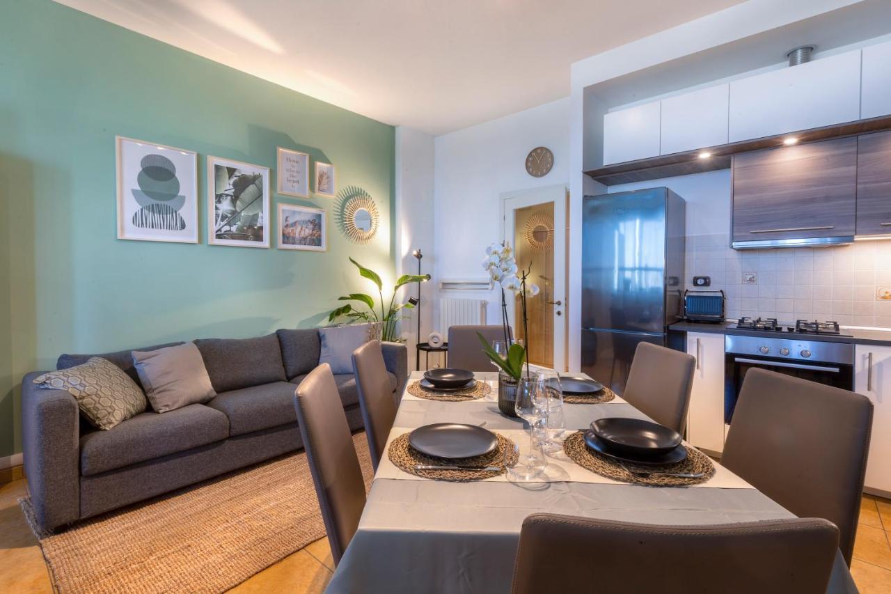 Cavour Elegante Loft In Centro Apartment Macerata Exterior photo