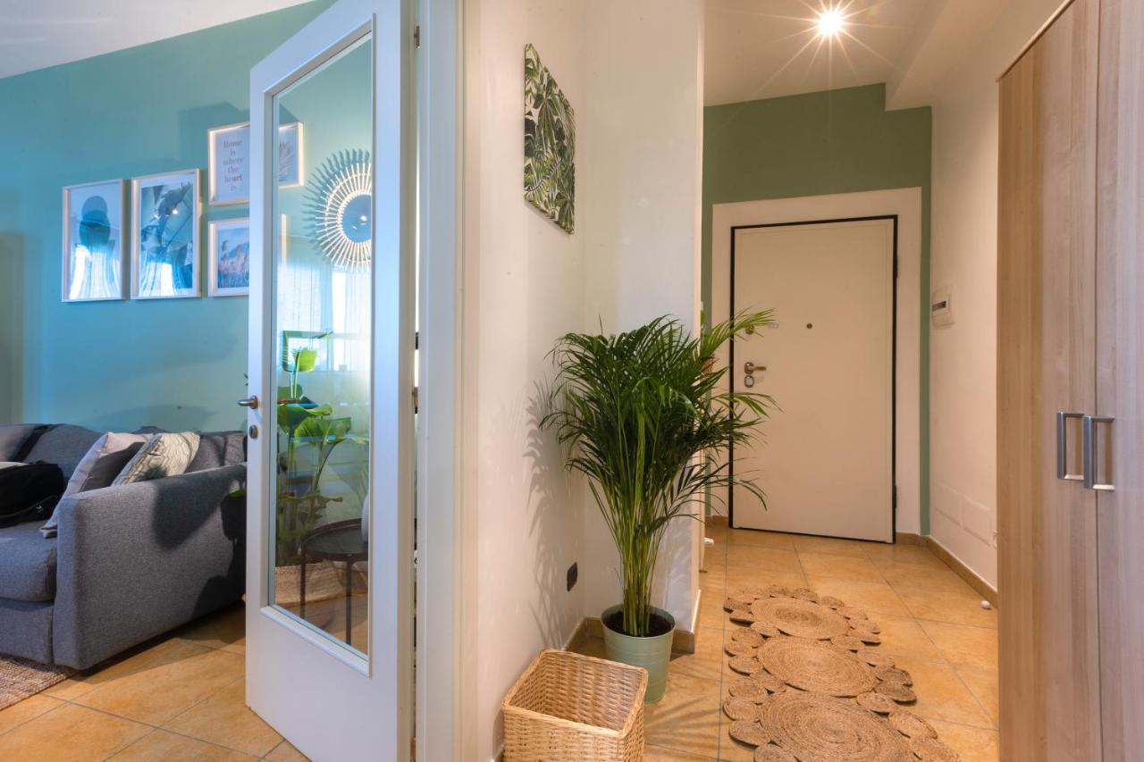 Cavour Elegante Loft In Centro Apartment Macerata Exterior photo