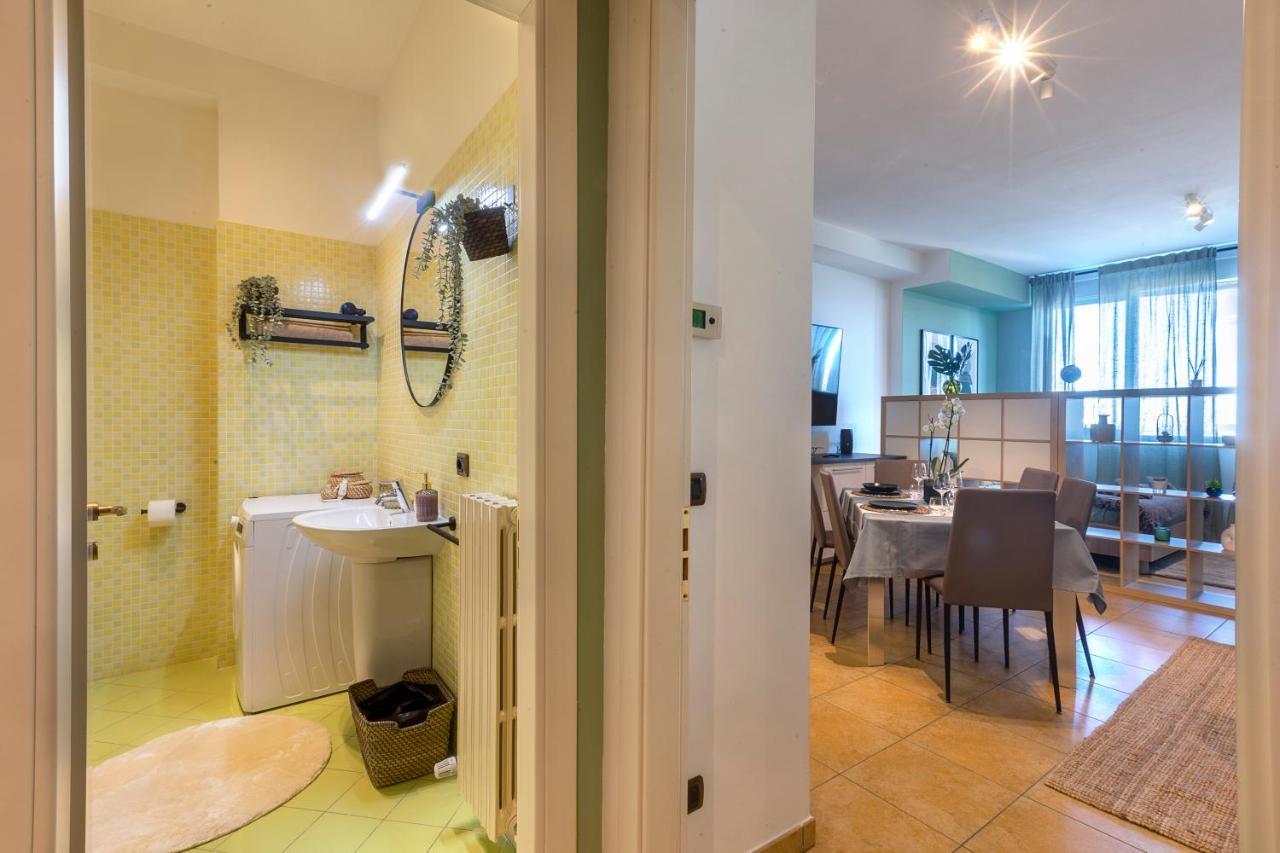 Cavour Elegante Loft In Centro Apartment Macerata Exterior photo